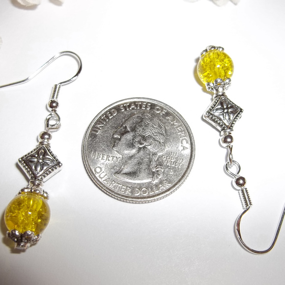 Yellow Drop Earrings for Women NWT Handmade Dangle Fashion Accessory Woman 4081 - Picture 7 of 8